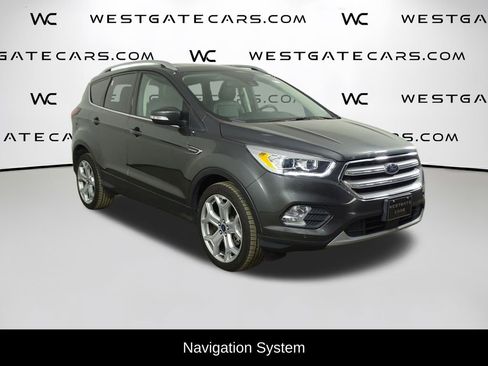 Used 2019 Ford Escape Titanium image 2