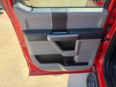 Used 2019 Ford F150 XLT RWD image 14