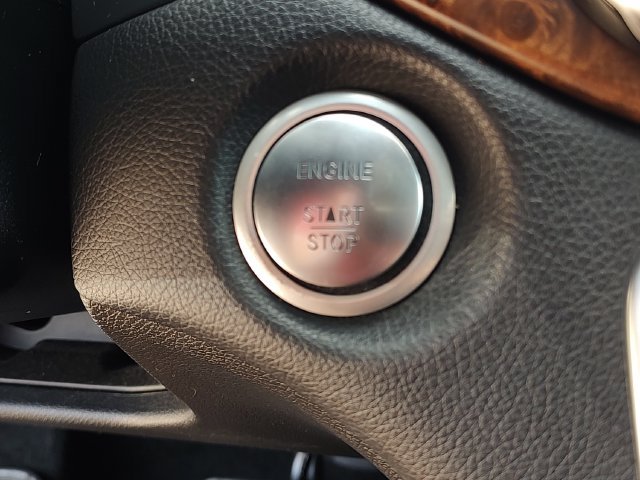 Used 2018 Mercedes-Benz GLA 250 image 19
