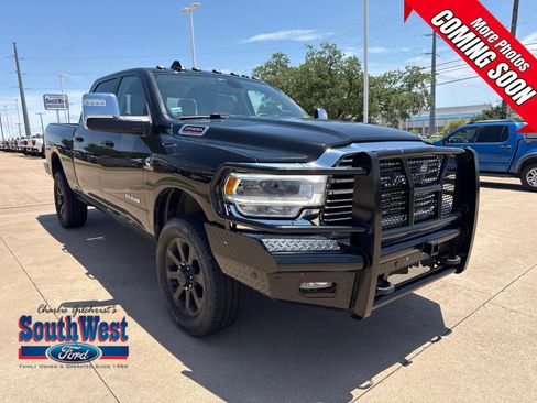Used 2023 RAM 2500 Laramie AWD/4WD image 1