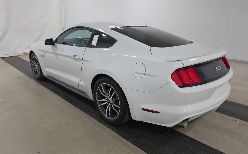 Used 2017 Ford Mustang GT RWD image 6