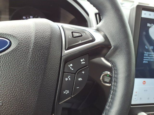 Certified 2024 Ford Edge SEL w/ Convenience Package AWD/4WD image 15