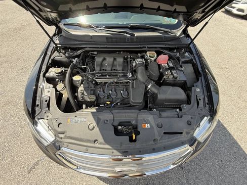 Used 2014 Ford Taurus SE FWD image 24