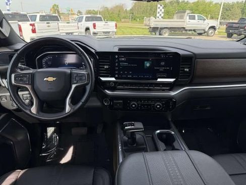 Certified 2023 Chevrolet Silverado 1500 High Country w/ Technology Package AWD/4WD image 15