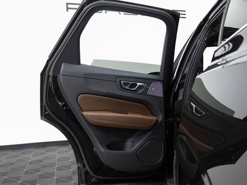 Used 2021 Volvo XC60 T5 Inscription w/ Advanced Package AWD/4WD image 27