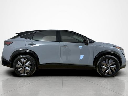 Used 2024 Nissan Ariya AWD image 6