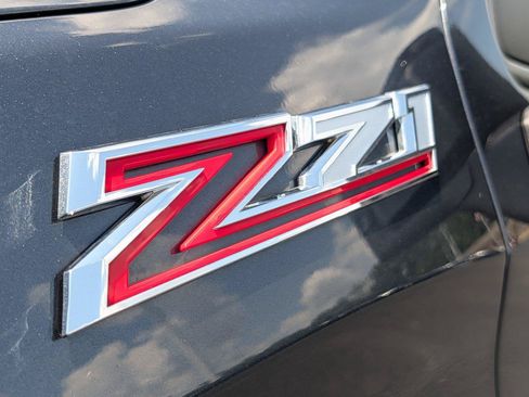 Used 2022 Chevrolet Silverado 1500 LT Trail Boss AWD/4WD image 42