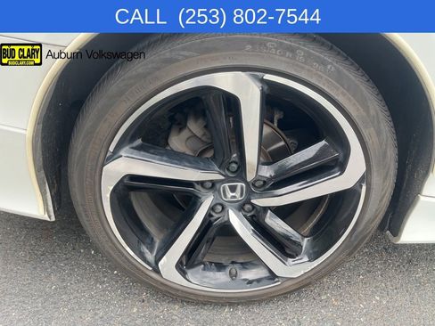 Used 2018 Honda Accord Sport image 22