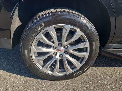 Used 2021 GMC Yukon Denali AWD/4WD image 5