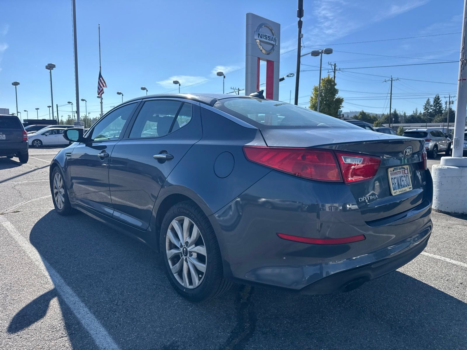 Used 2015 Kia Optima LX FWD image 8