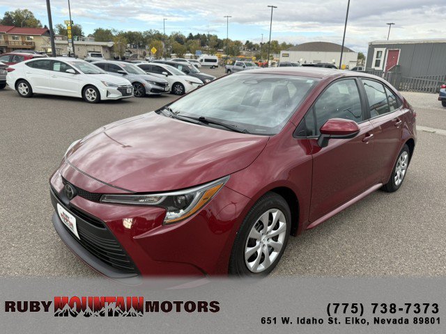 Used 2025 Toyota Corolla LE FWD image 3