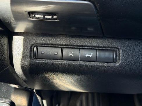 Certified 2025 Nissan Pathfinder SL AWD/4WD image 26