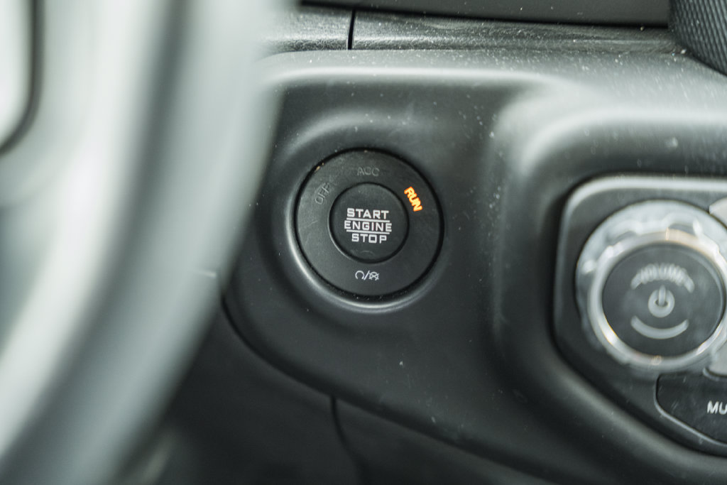 Used 2023 Jeep Wrangler Unlimited Sport AWD/4WD image 27