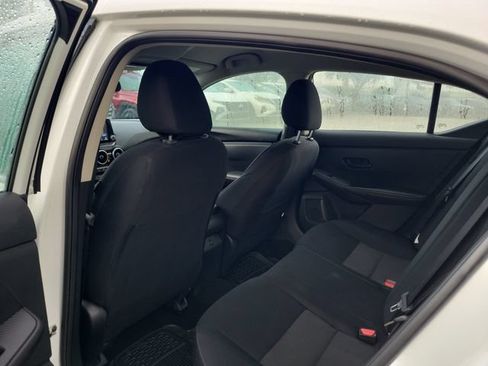 Used 2024 Nissan Sentra SV FWD image 7