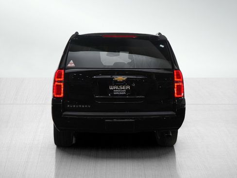 Used 2016 Chevrolet Suburban LT w/ LT Signature Package image 4