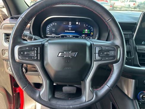 Used 2022 Chevrolet Suburban RST w/ Luxury Package AWD/4WD image 15