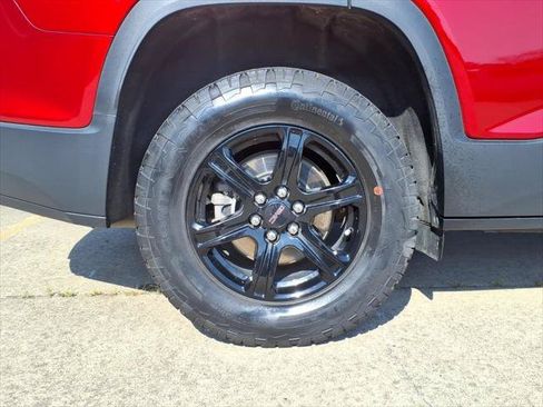 Used 2023 GMC Acadia AT4 w/ Technology Package AWD/4WD image 8