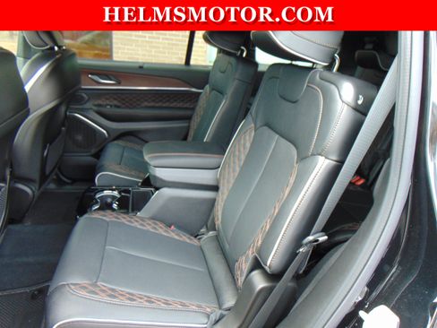 New 2025 Jeep Grand Cherokee L Summit w/ Advanced Protech Group IV AWD/4WD image 41