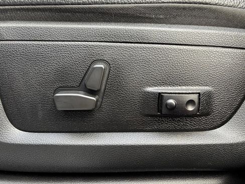 Used 2022 RAM 2500 Limited AWD/4WD image 17