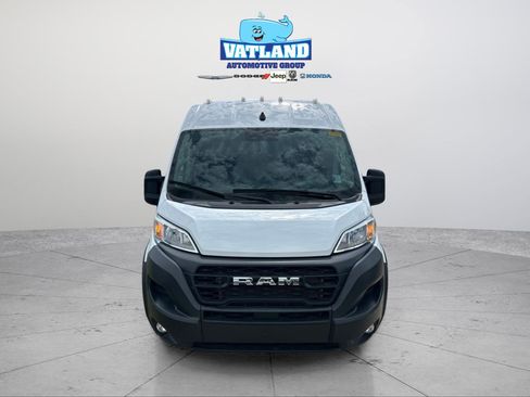 Used 2024 RAM ProMaster 2500 w/ Convenience Group FWD image 8