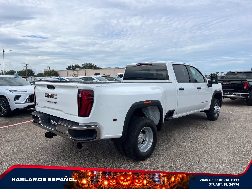 New 2026 GMC Sierra 3500 Pro w/ 1SA Pro Safety Plus Package AWD/4WD image 7