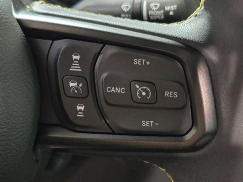 Used 2024 Jeep Gladiator Sport AWD/4WD image 17
