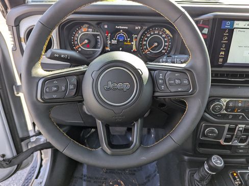 Used 2024 Jeep Wrangler Sport S image 20