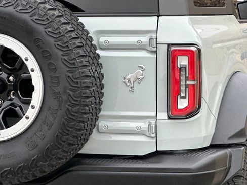 Used 2023 Ford Bronco Badlands AWD/4WD image 35