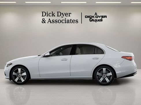 Used 2025 Mercedes-Benz C 300 Sedan image 22