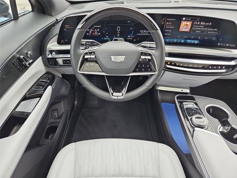 Certified 2024 Cadillac Lyriq Luxury RWD image 14