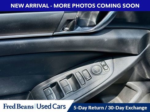 Used 2018 Honda Accord LX image 4