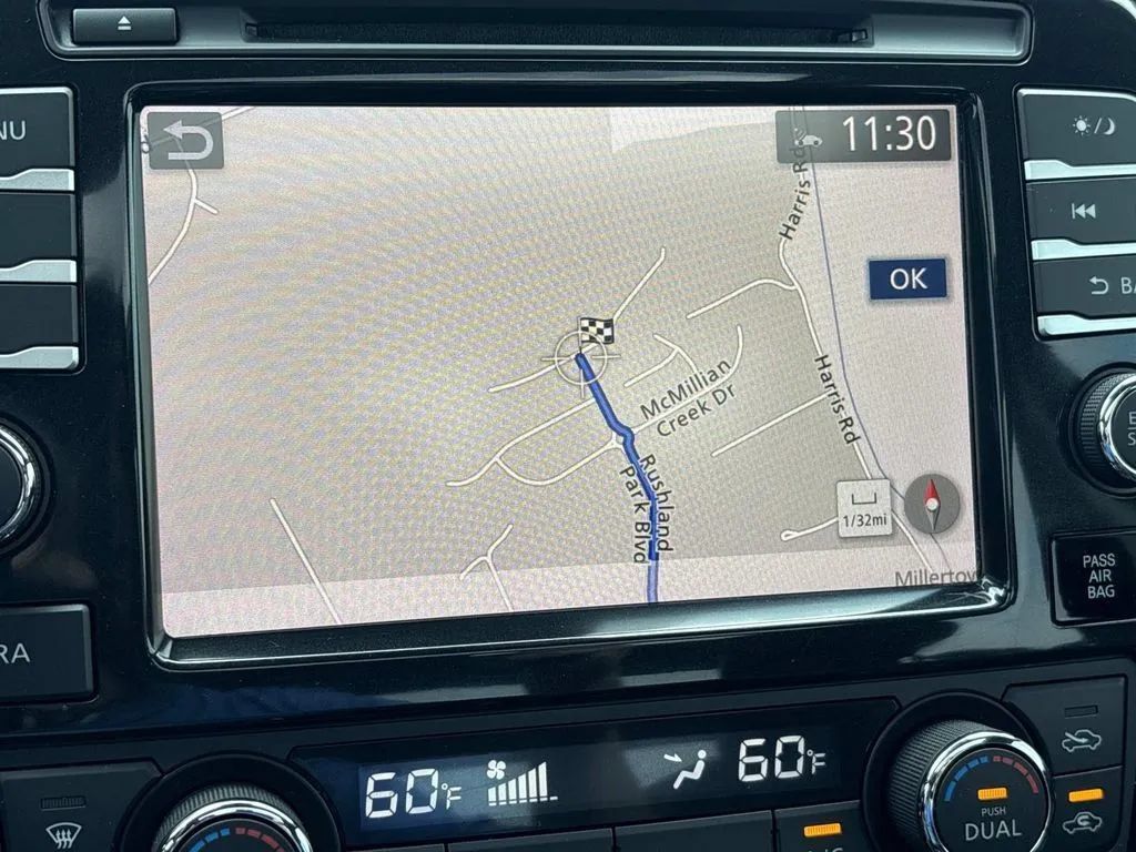 Used 2021 Nissan Maxima Platinum w/ Sport Mat Group FWD image 34