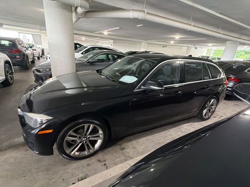 Used 2015 BMW 328i xDrive Wagon AWD/4WD image 11