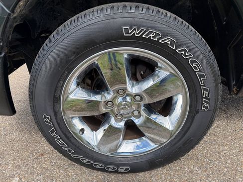 Used 2016 RAM 1500 Tradesman image 16