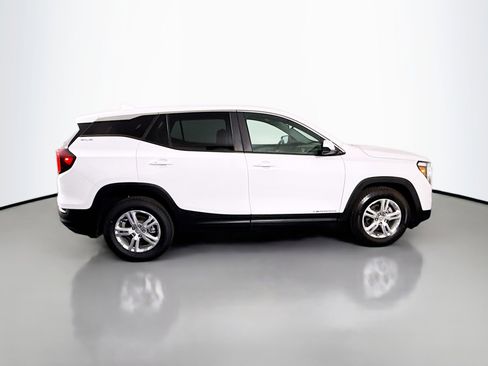 Used 2022 GMC Terrain SLE FWD image 11