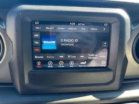 Used 2021 Jeep Gladiator Sport AWD/4WD image 15