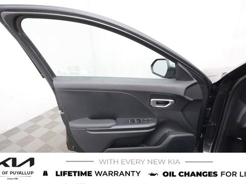 New 2026 Kia K4 LXS image 9