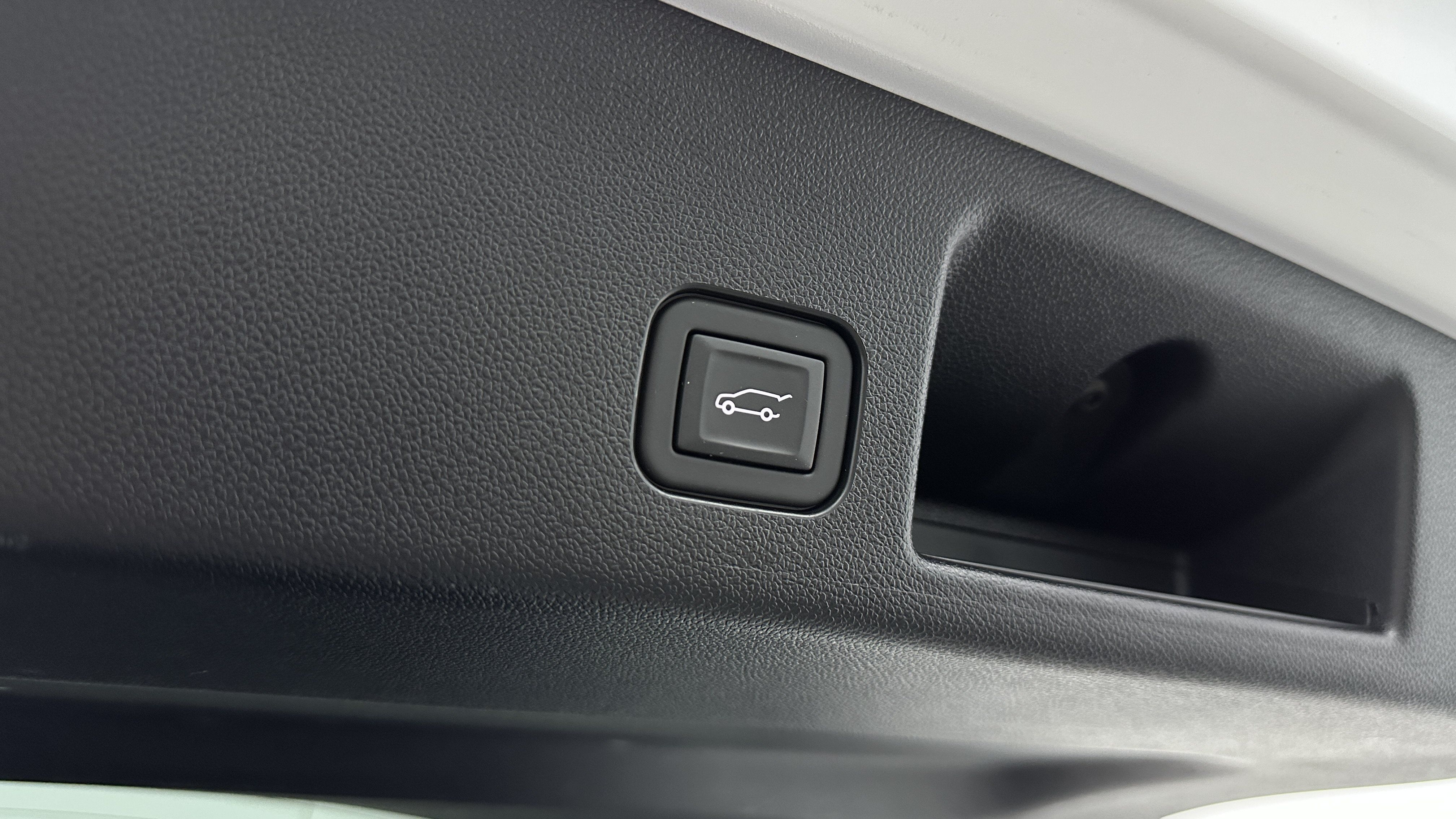 Used 2024 Chevrolet Equinox EV LT FWD image 27