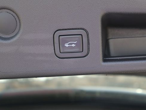 Used 2024 Chevrolet Equinox LT image 16