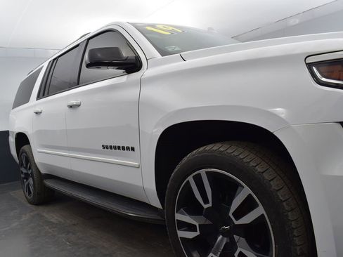 Used 2019 Chevrolet Suburban Premier image 43