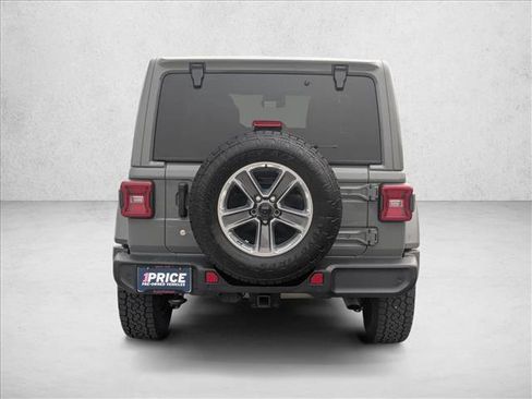 Used 2019 Jeep Wrangler Unlimited Sahara AWD/4WD image 8