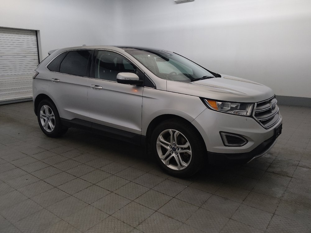 Used 2018 Ford Edge Titanium w/ Equipment Group 301A AWD/4WD image 11