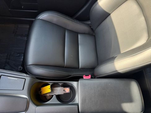 Used 2014 Lexus CT 200h FWD image 14