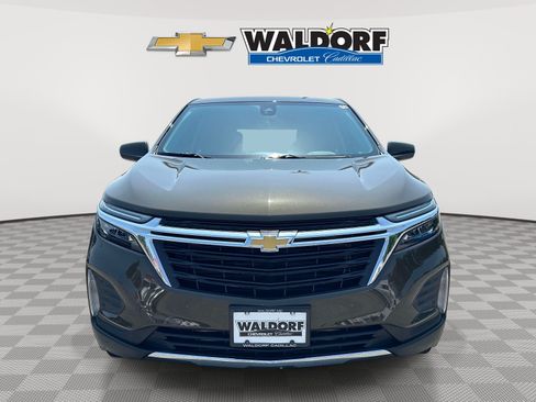 Used 2023 Chevrolet Equinox LT FWD image 2