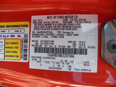 Used 2016 Ford Mustang GT Premium w/ Equipment Group 401A RWD image 28