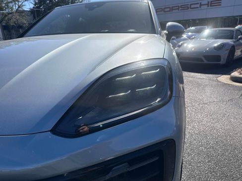 Certified 2026 Porsche Cayenne Base image 11