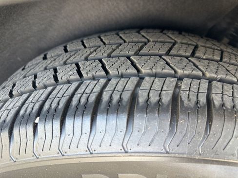 Used 2024 Honda CR-V EX-L image 9