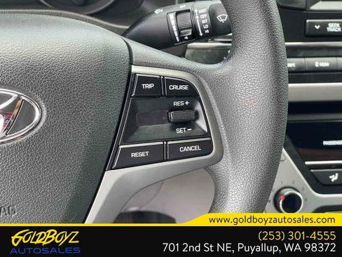 Used 2018 Hyundai Elantra SE w/ Cargo Package FWD image 27