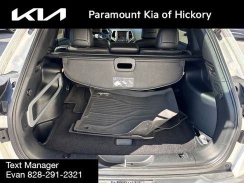 Used 2016 Jeep Cherokee Limited AWD/4WD image 11