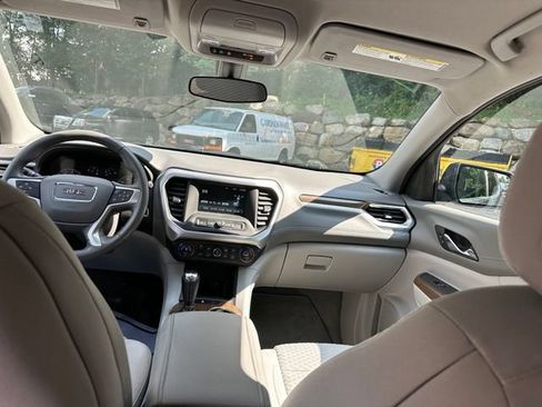Used 2019 GMC Acadia SLE FWD image 25